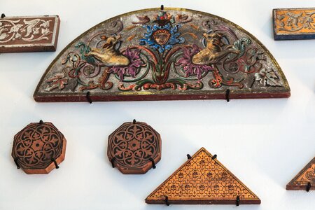 Old museum border