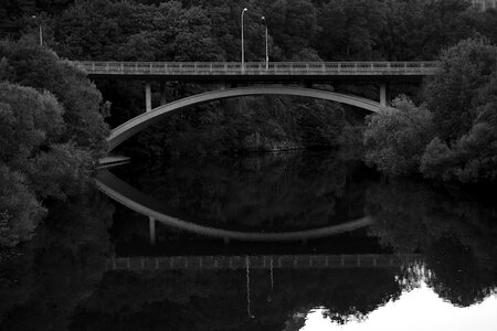 Crossing bridge construction away