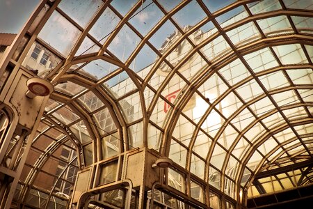 Facade roof inside
