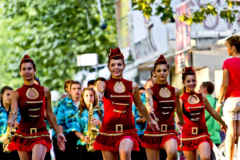 Dance movement dancers