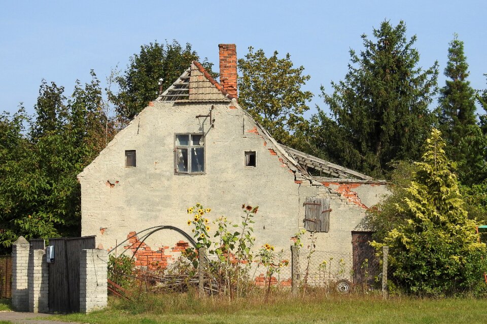 Decay abandoned dilapidated