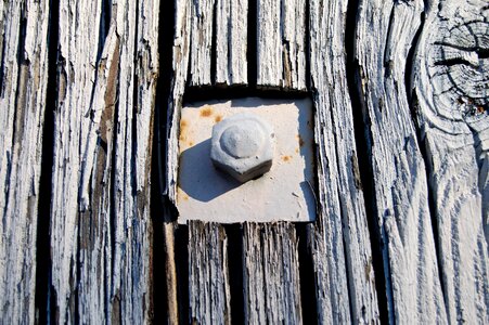 Screw wood roof photo