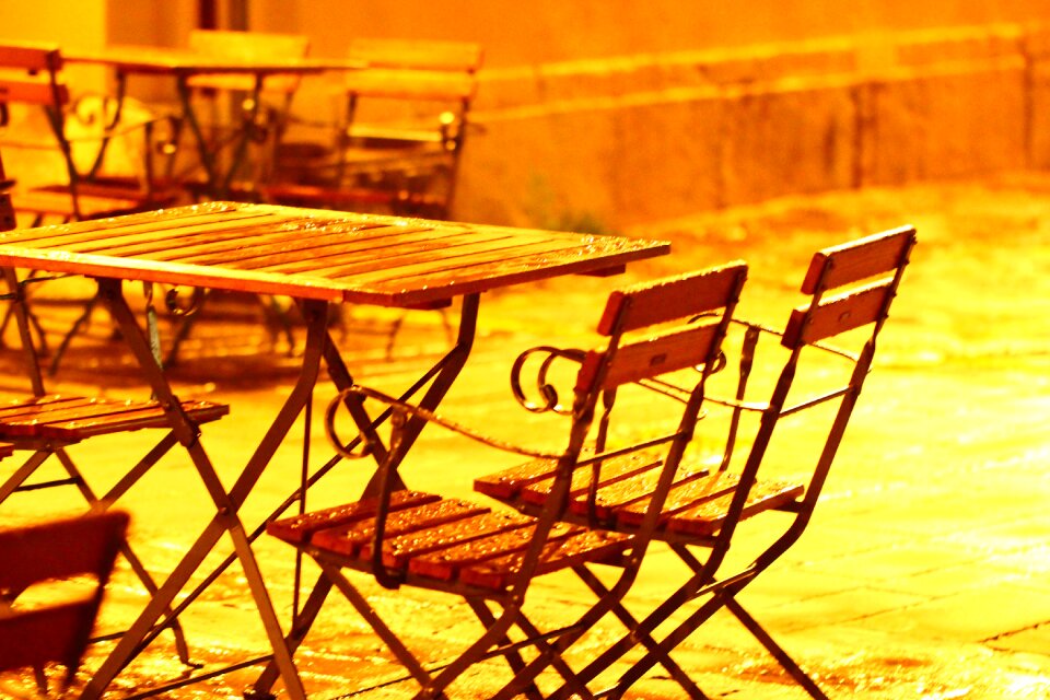 Orange rain street lamp