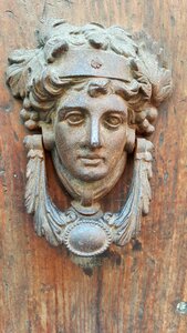 Front door thumper bronze