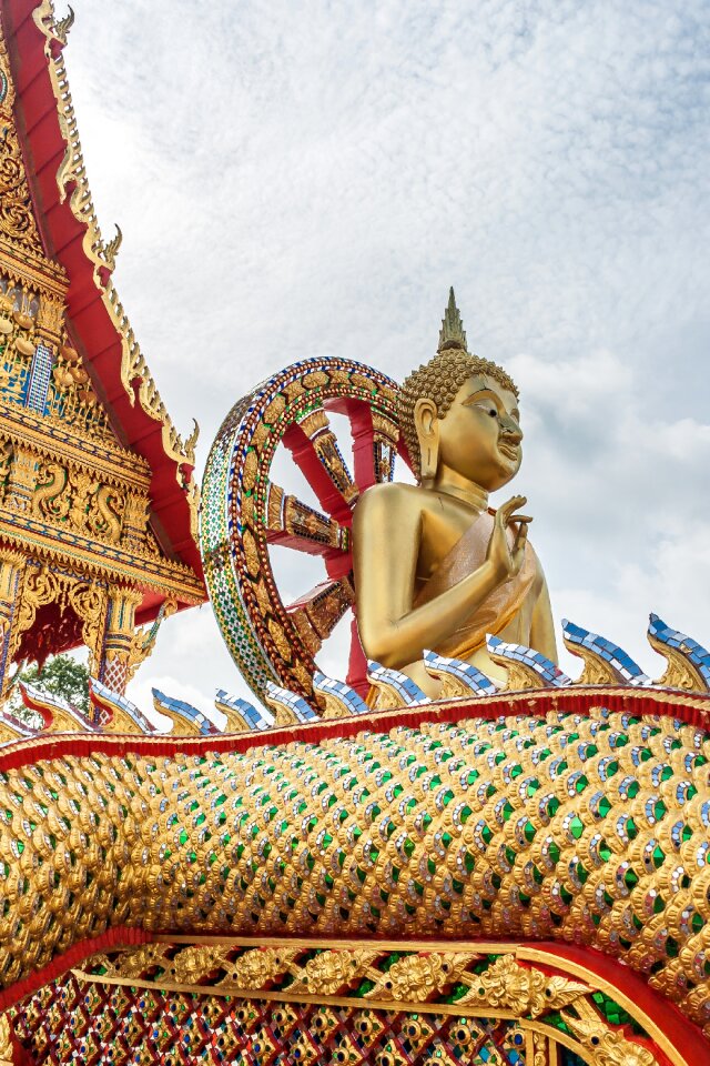 Asia statue golden buddha