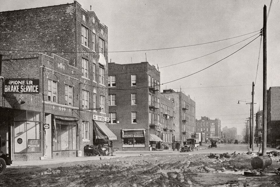 Old pic street architecture