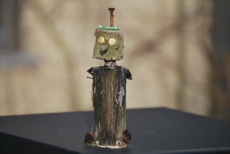 Pinoccio screw statue