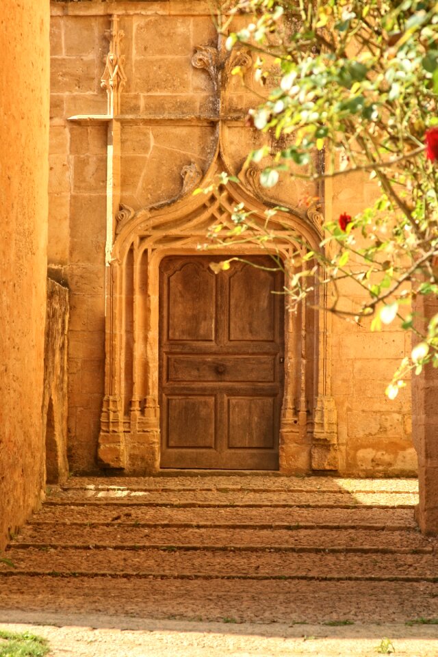 Périgord door church photo