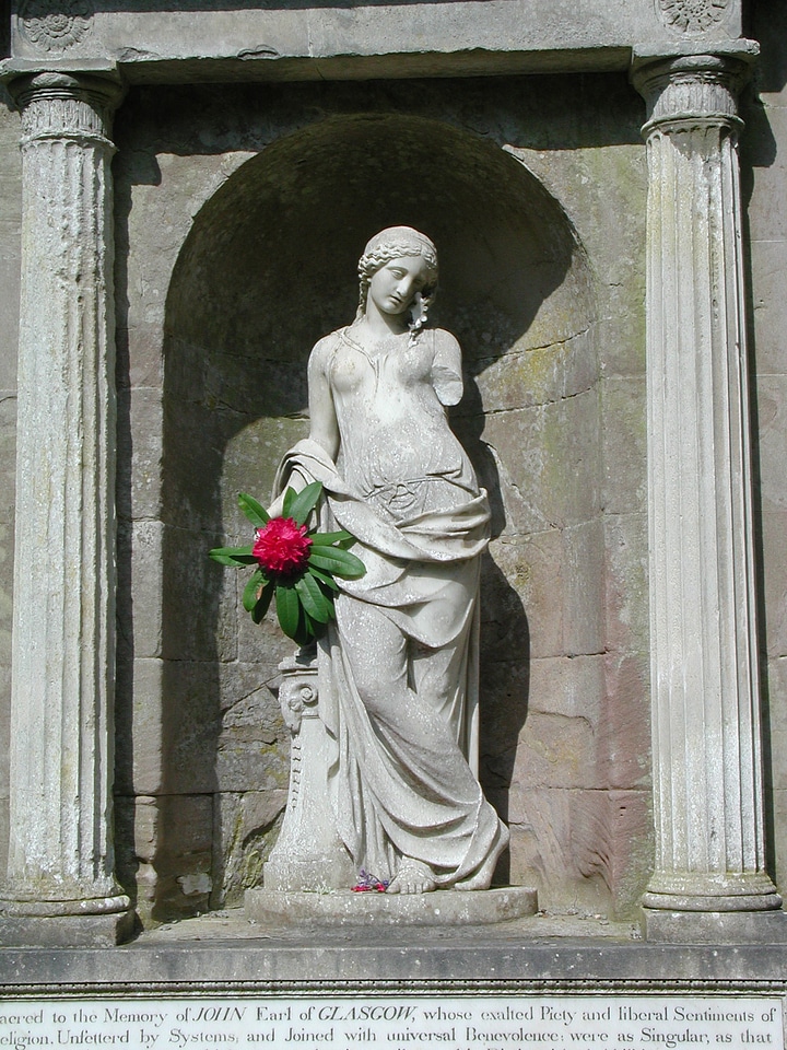 Kelburn statue stonework