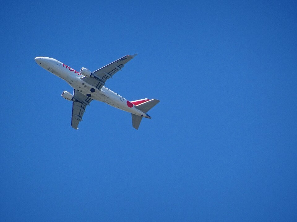 Sky blue engine photo