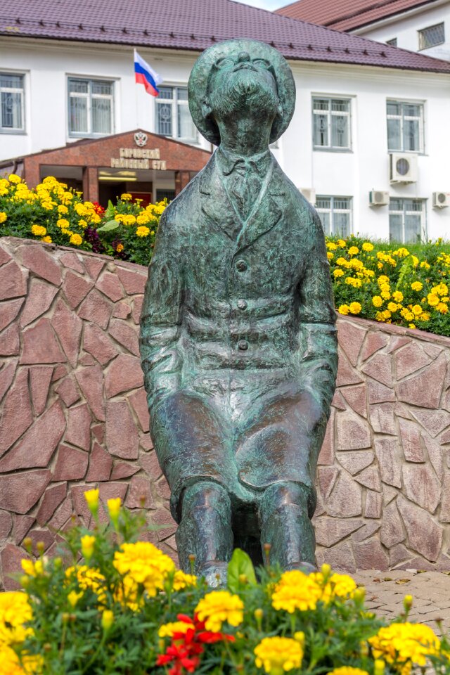 Tsiolkovsky monument cosmist