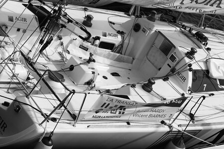 Marine navigation browse