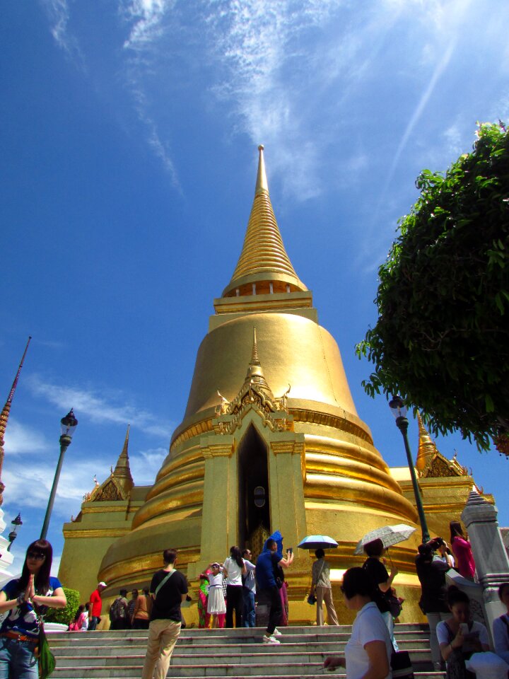 Monument gold royal palace