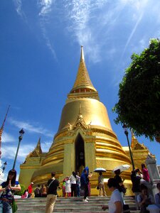 Monument gold royal palace