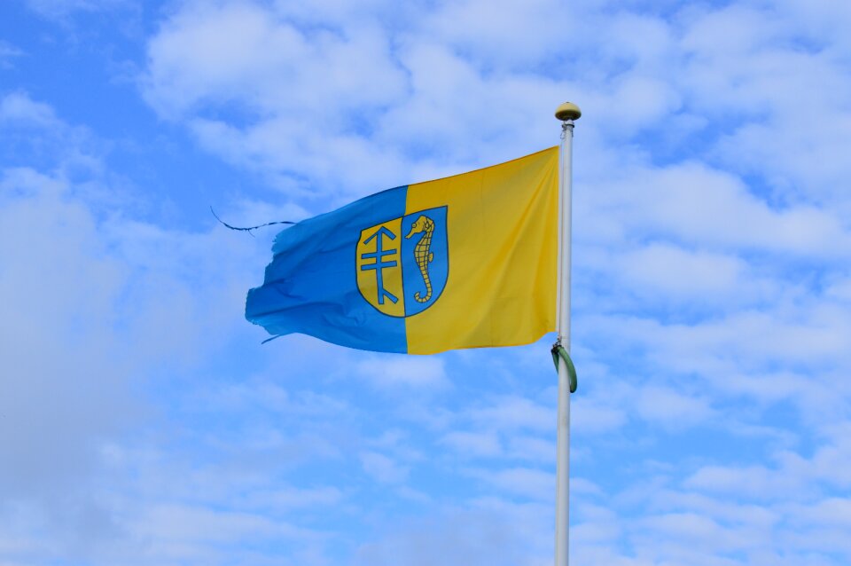 Hiddensee flag coat of arms