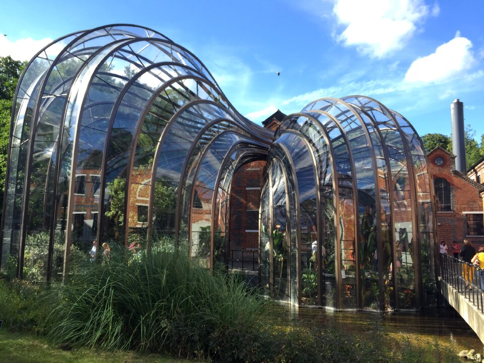 Glass building design