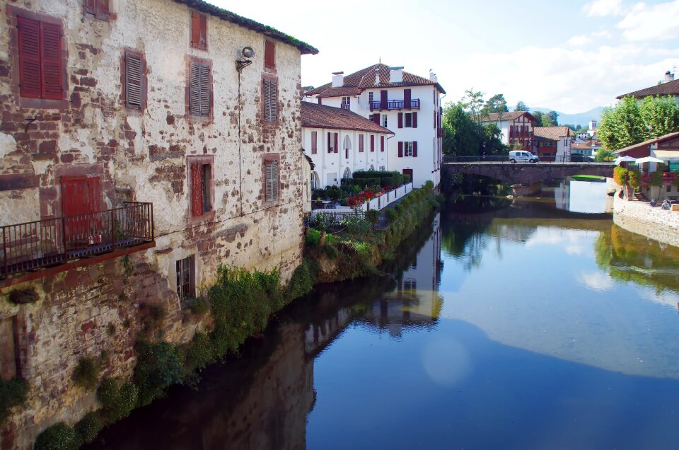 Nive bridge church