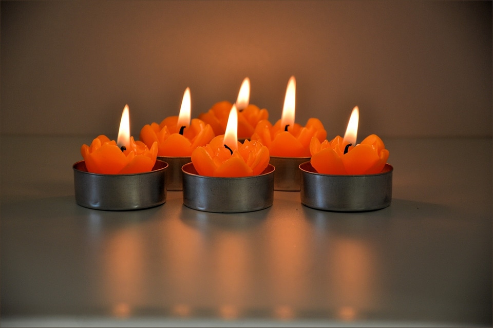 Celebration candlelight decoration