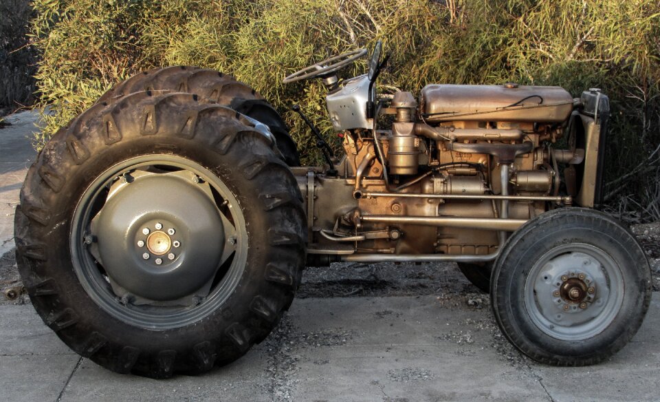 Machinery vehicle golden