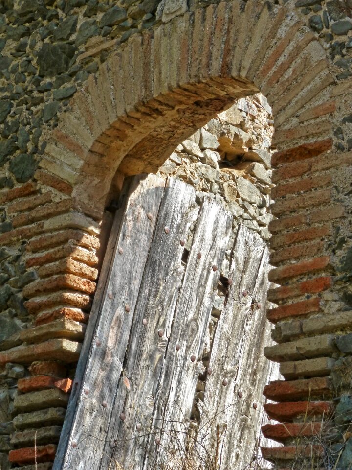 Portal abandoned old door