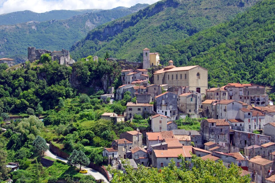 Country village borgo