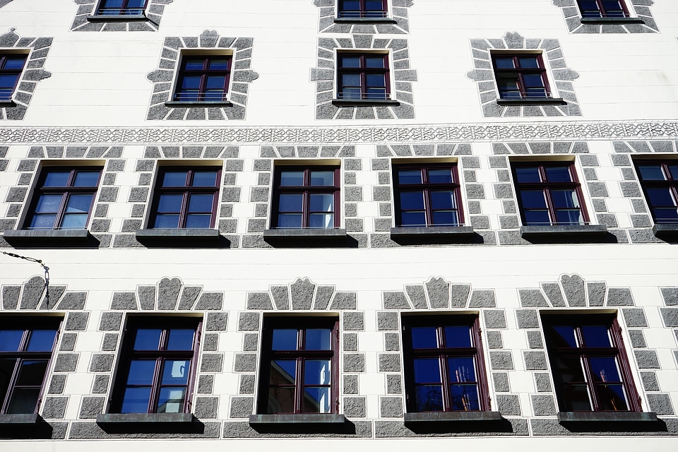 Window road city