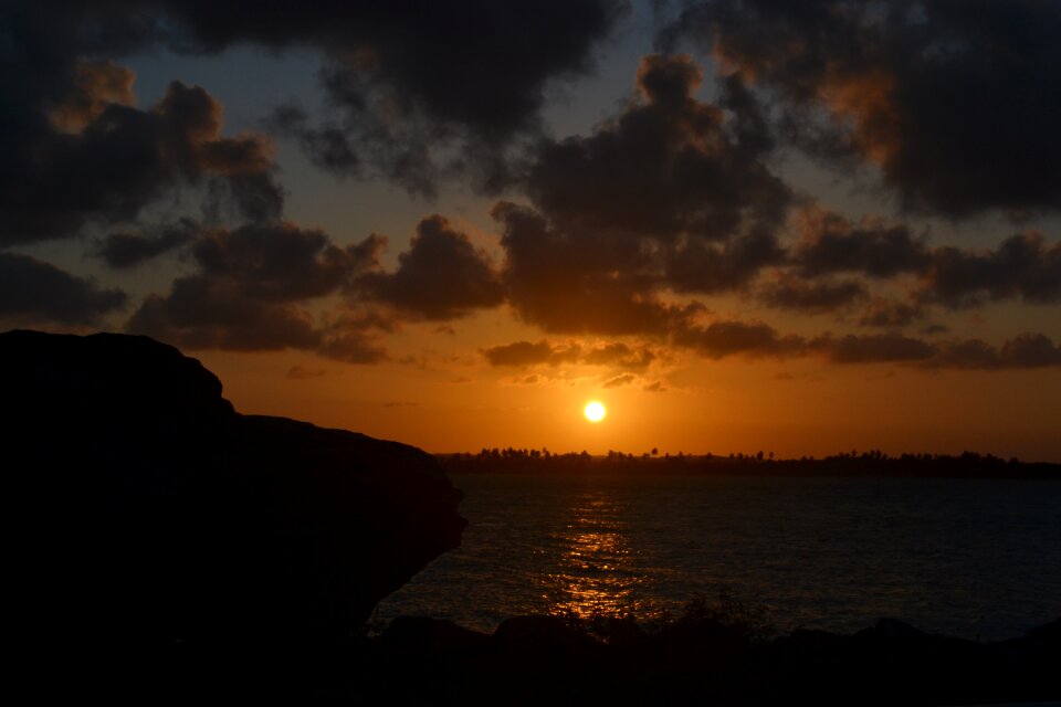 Light horizon sunset