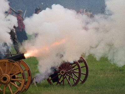 Cannon battle soldier photo