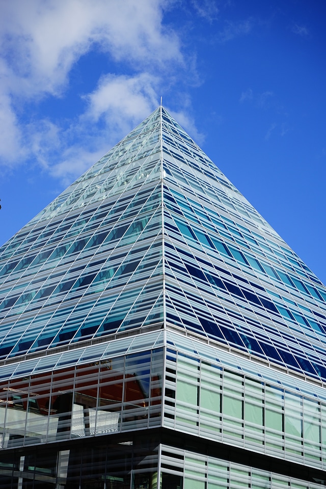 Glass glazing house