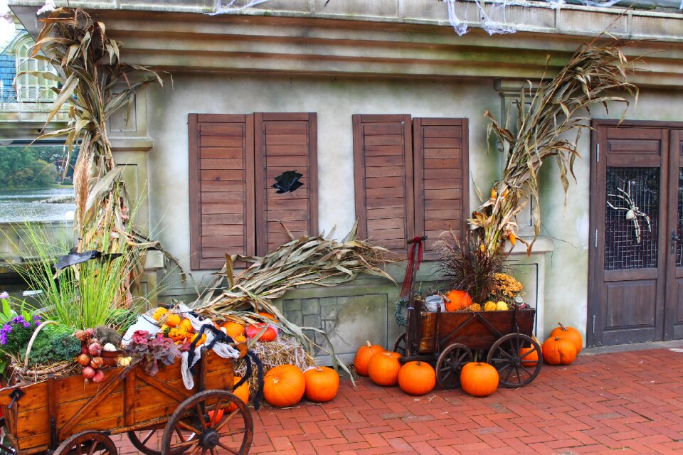 Straw autumn decoration creepy
