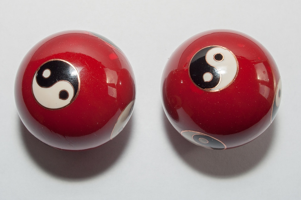 Hollow balls yin yang