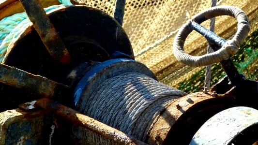 Maritime shipping fixing