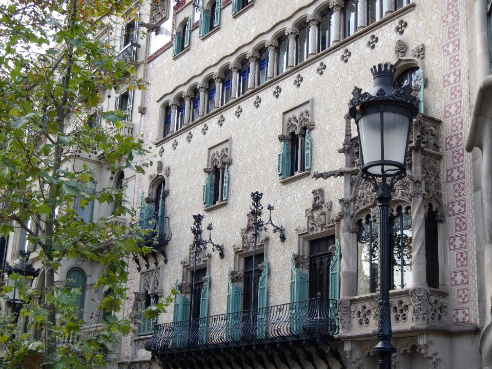 Antoni gaudi architecture beautiful building
