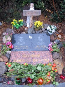 Memorial cemetery tomb
