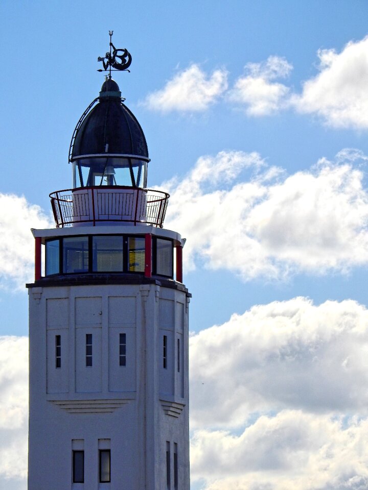 Beacon architecture sky
