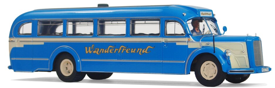 Oldtimer model cars buses