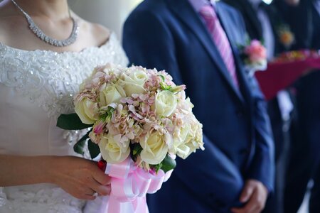 Bride hand wedding photo