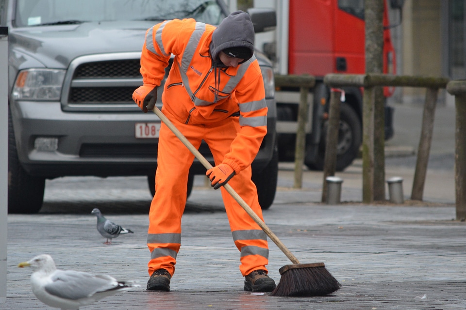 Cleaning people scavenger