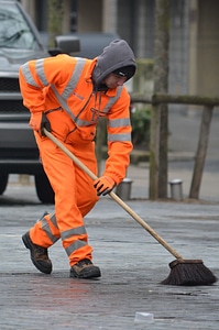 Cleaning people scavenger
