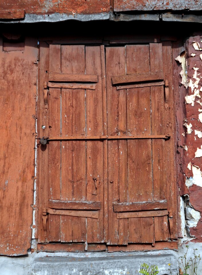 The door entrance gate