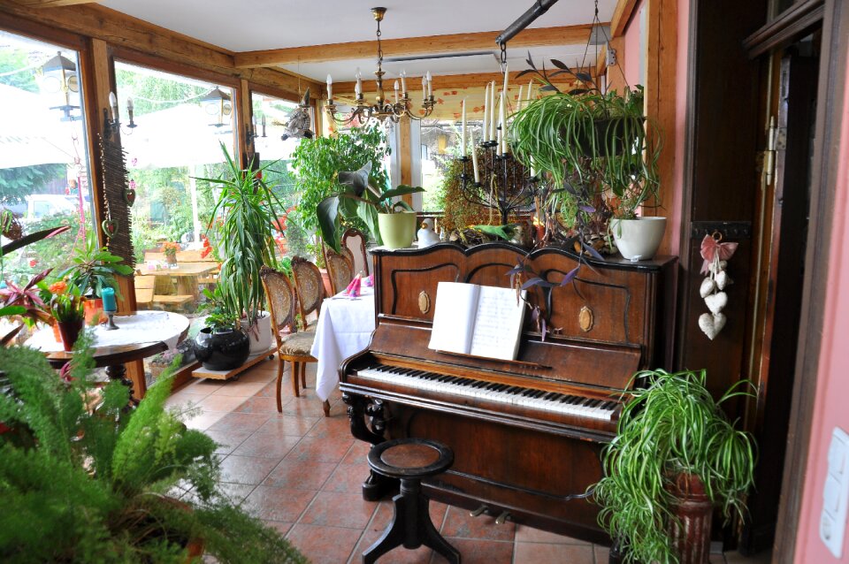 Piano play piano keyboard instrument