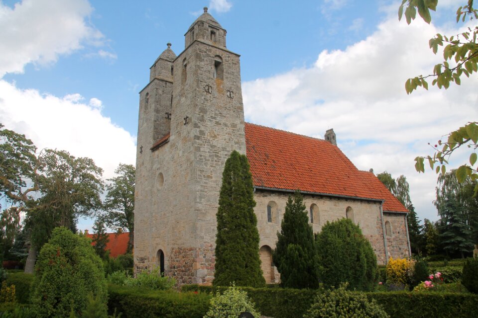 Tveje merløse church holbæk denmark