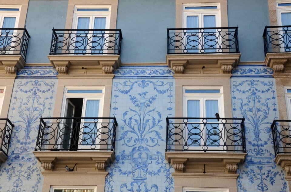 Windows porto lisbon