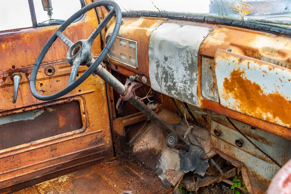 Steering wheel old dashboard