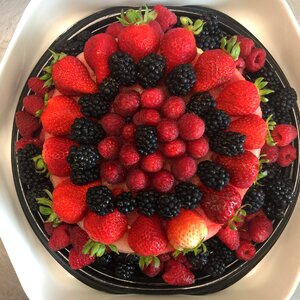 Berries strawberries raspberries