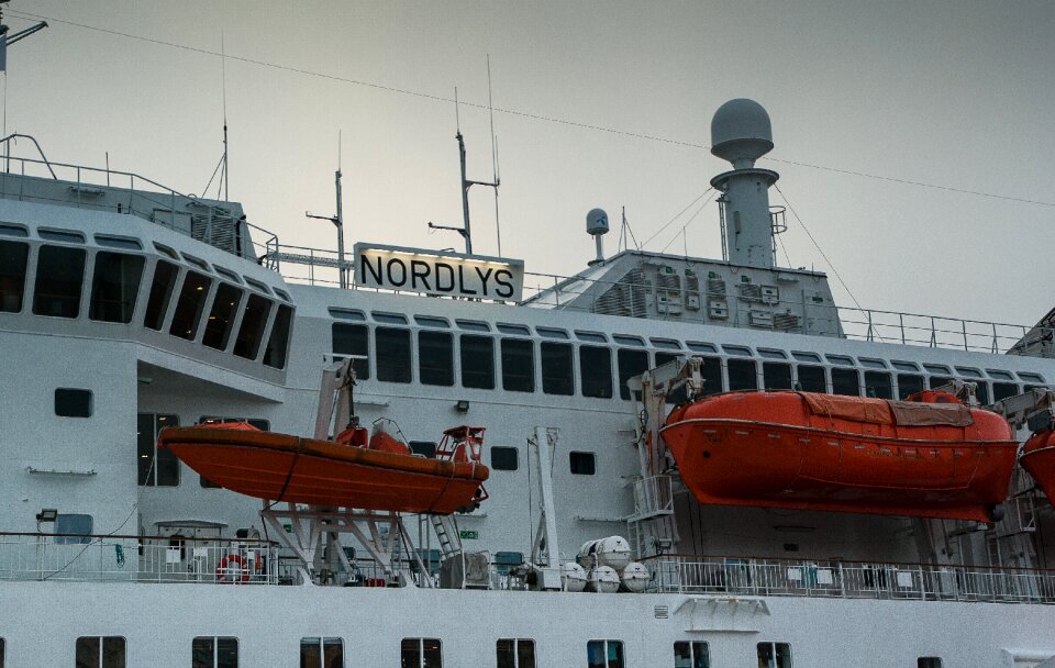 Lifeboats bridge navigation