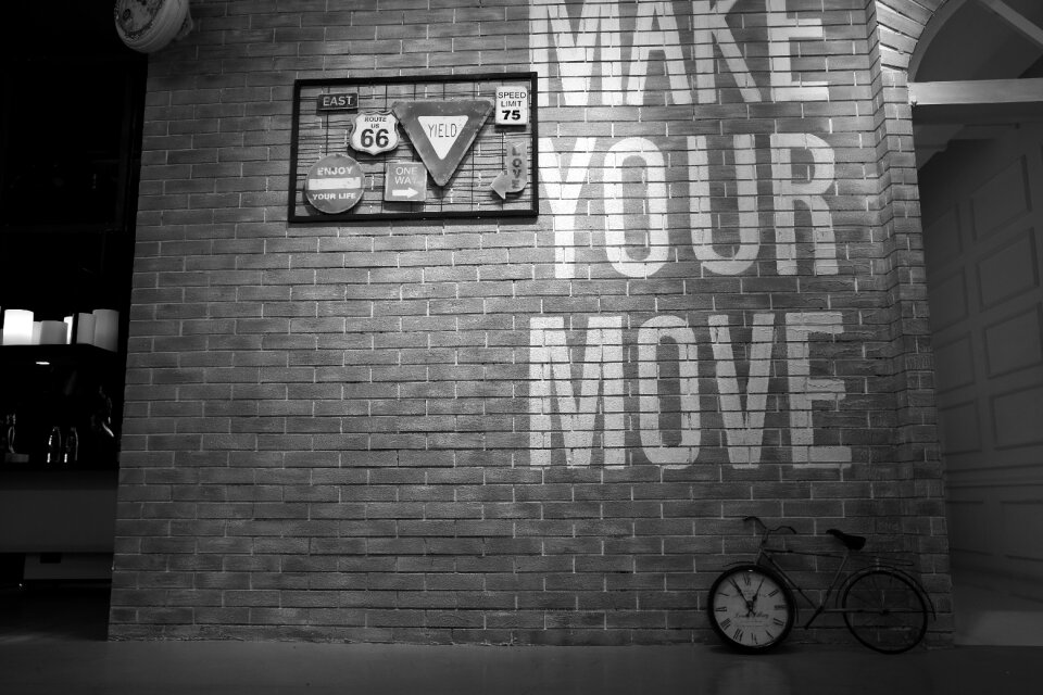 Design black and white wall