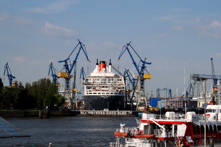 Cruise cruise ship motor ship