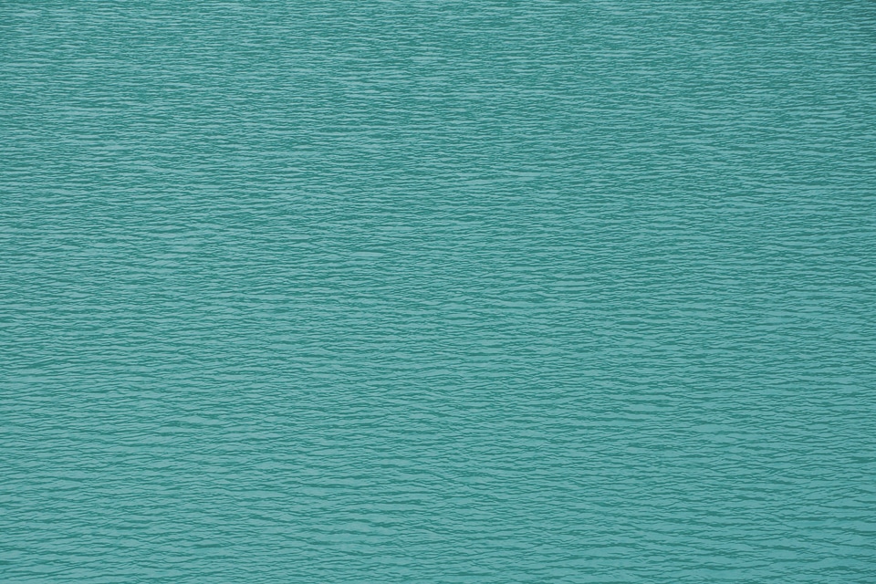 Water surface wave quiet lake