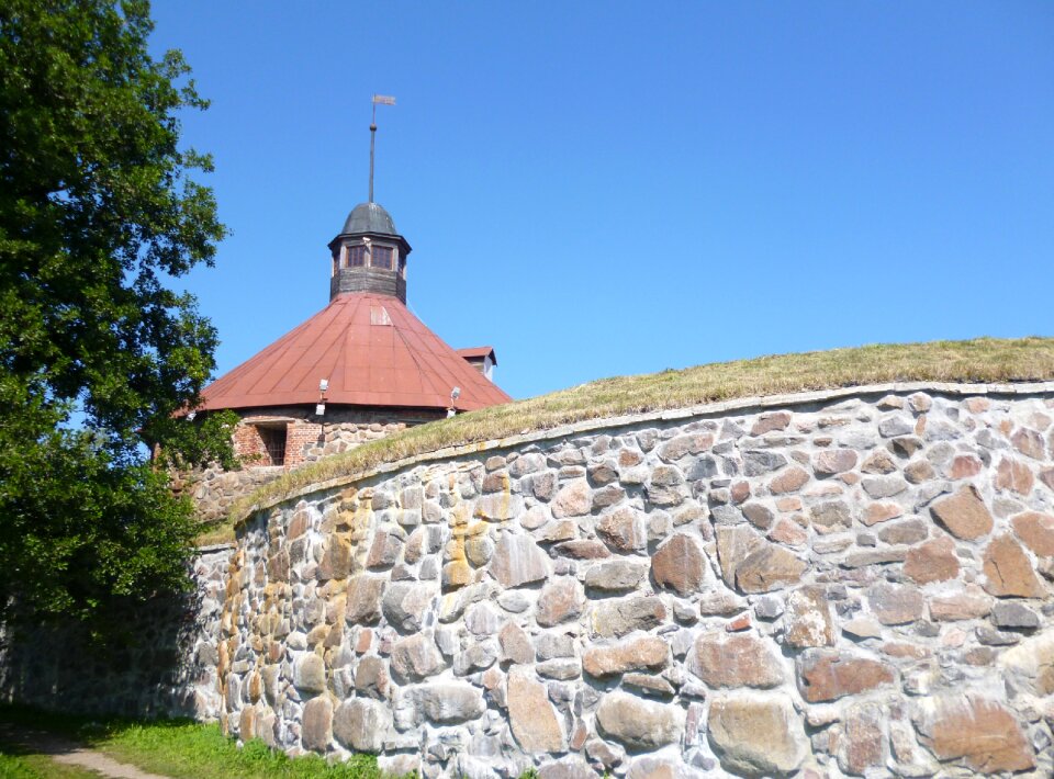 Stone wall stone masonry rampart
